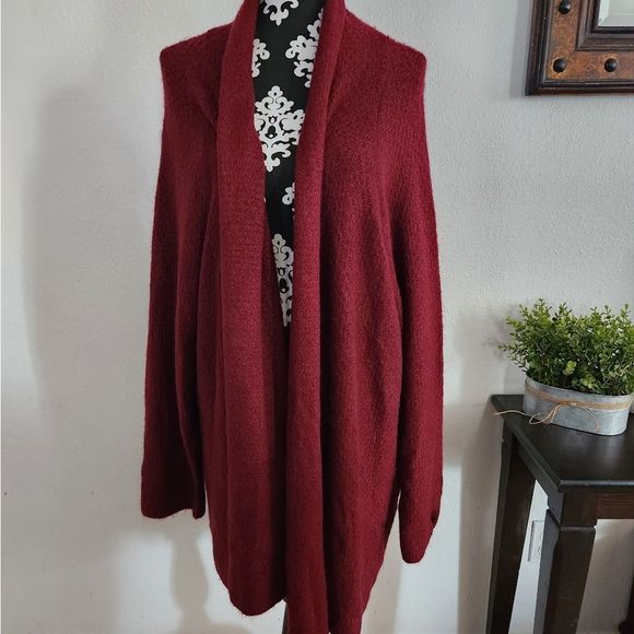 Liz Claiborne Sweaters - New Liz Claiborne Career Women Cardigan in Burgundy